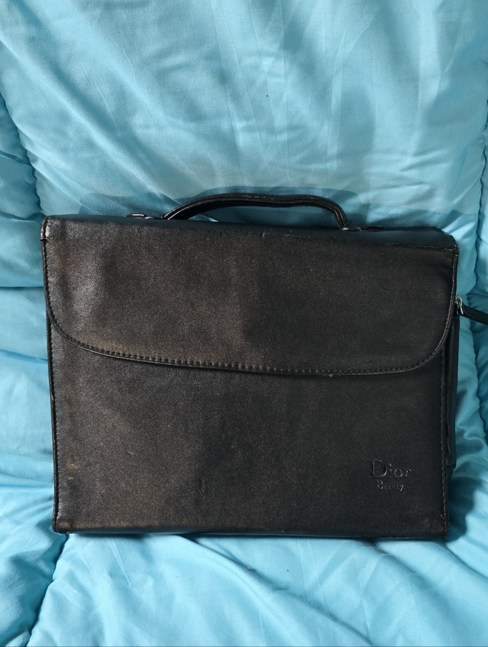 Dior Beauty Black cosmetic storage case Ppre Owned Flaws